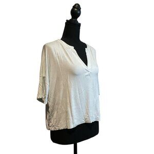 Beyond Yoga Body Crop Top Short Sleeve Baby Blue Small VNeck Athletic Activewear